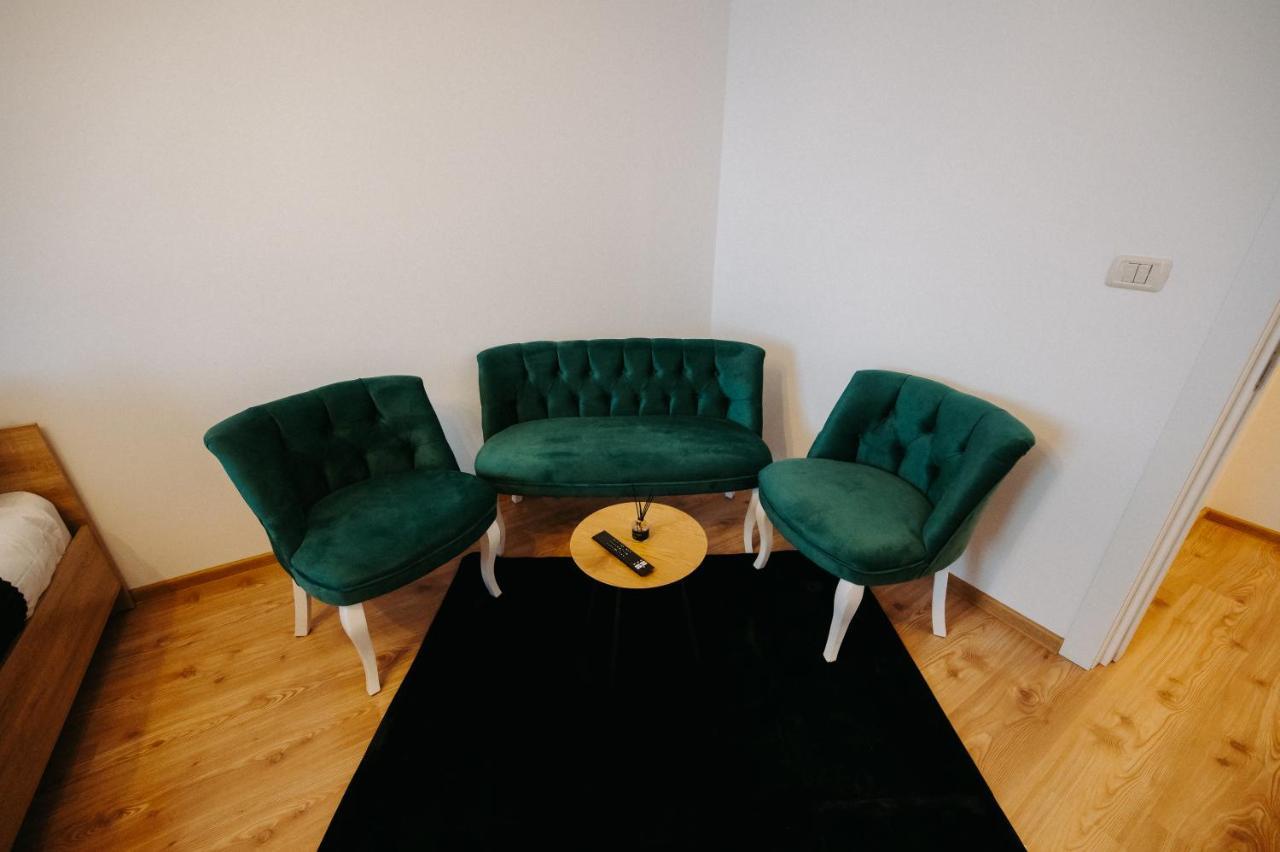 Modern Loft One Lejlighed Suceava Eksteriør billede
